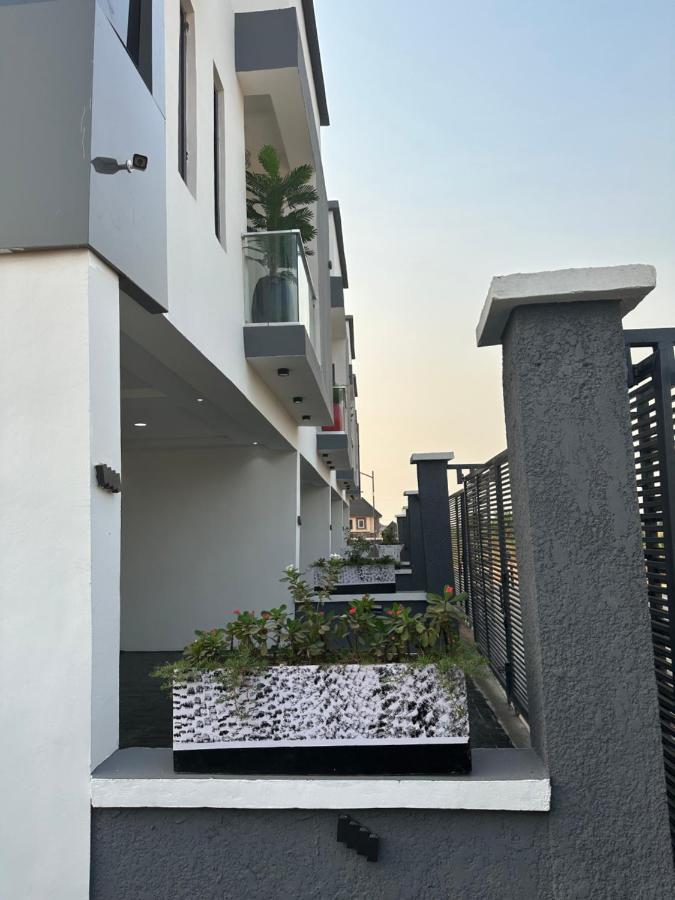 Ovean Luxury Homes Awka Exterior photo